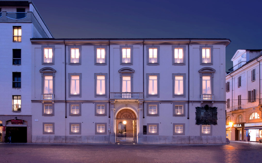 Porte aperte a Palatium Vetus: in mostra la collezione di opere d’arte degli artisti locali più rinomati