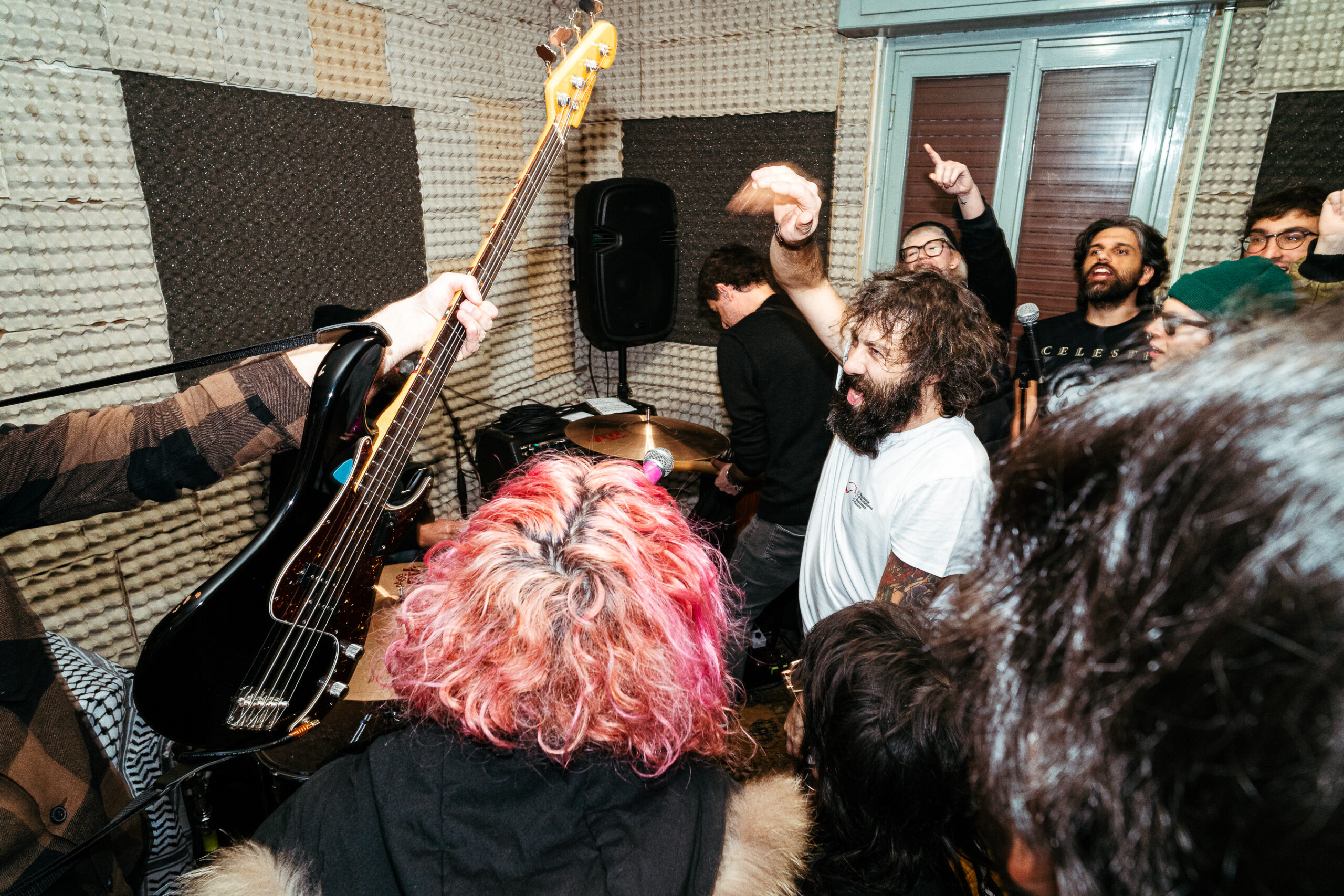 Il frontman de Irma Foto di Andrea Rivadossi @theandreariva
